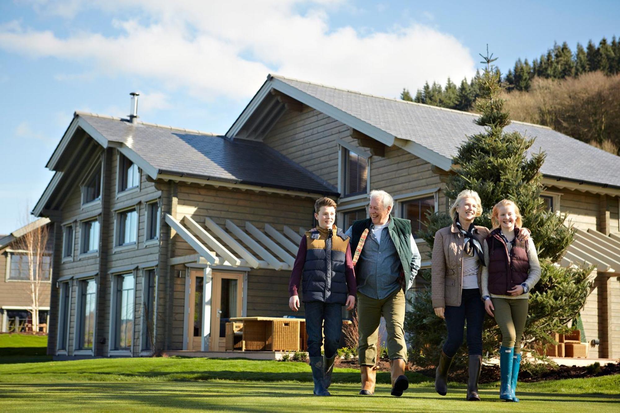 Hunter Lodges By Celtic Manor ニューポート エクステリア 写真